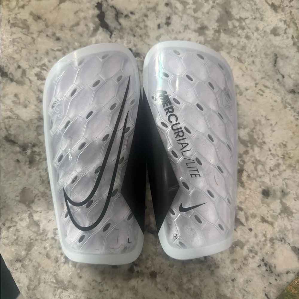 Nike Mercurial Lite Shin Guards - Neon Yellow, Hot Pink & Black (unisex) - Picture 5 of 7